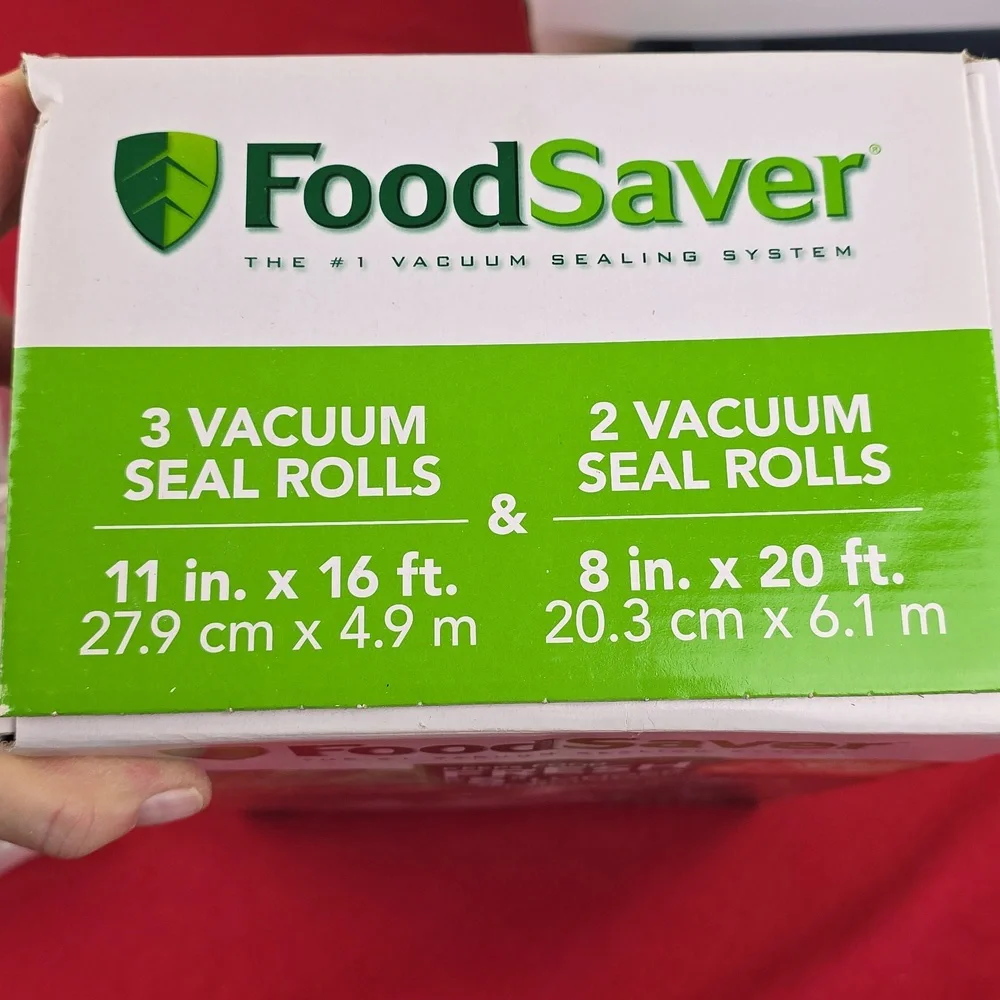 FoodSaver Heat Sealing Food Storage Starter Kit Plus Extra Box Of Bags